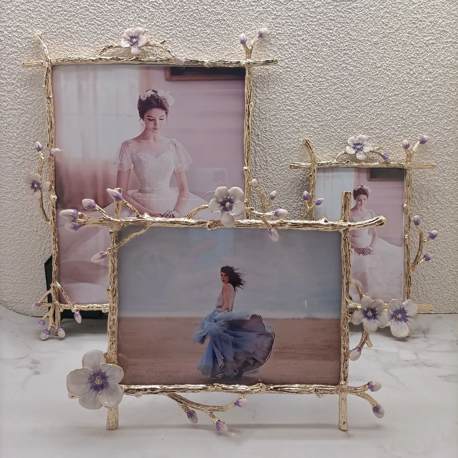 Gold European ornate frame size comparison – 6, 7 and 10 inch